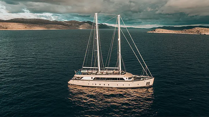 Luxury Sailing Yacht  - 