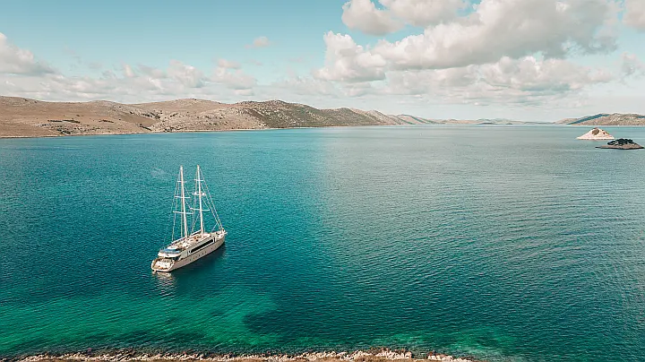 Luxury Sailing Yacht  - 