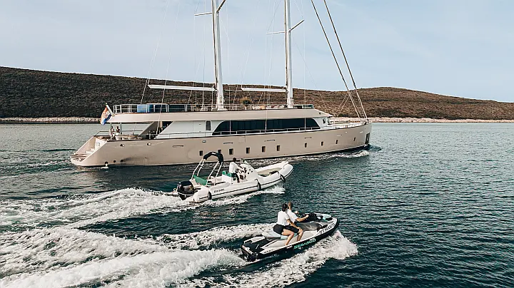 Luxury Sailing Yacht  - 