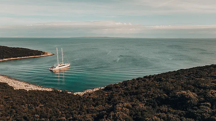 Luxury Sailing Yacht  - 