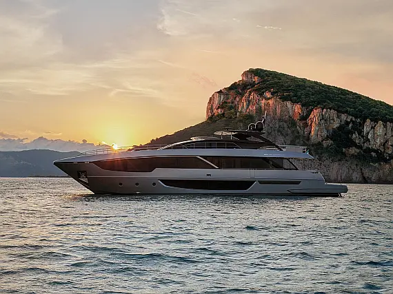 Riva 102 Corsaro Super